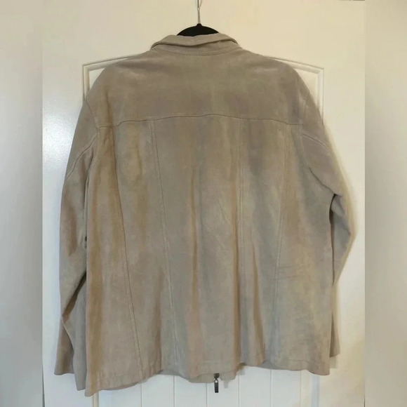 Chico’s Beige 100% Suede Leather Jacket - Picture 2 of 7